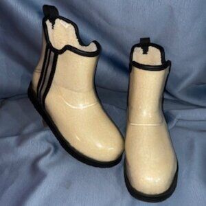 TIME and TRU Clear Tan Sherpa Lined Short Rain Boot, S/N WMTT41CK002, Womens 9